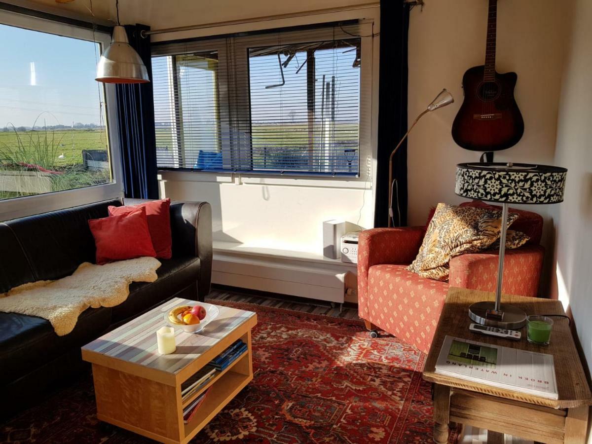 بروك إن ووترلاند Out Of Amsterdam, River Apartment Close To City المظهر الخارجي الصورة